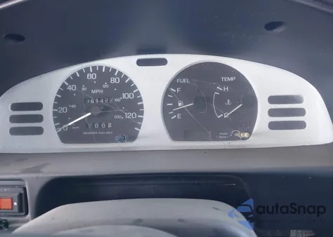 1994 Nissan Sentra E/Xe/Gxe/Le z USA, uszkodzony, nr VIN 1N4EB31P2RC844068